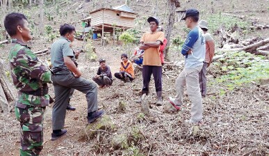 Empat Perusak Hutan Lindung di Soppeng di Gelandang Petugas