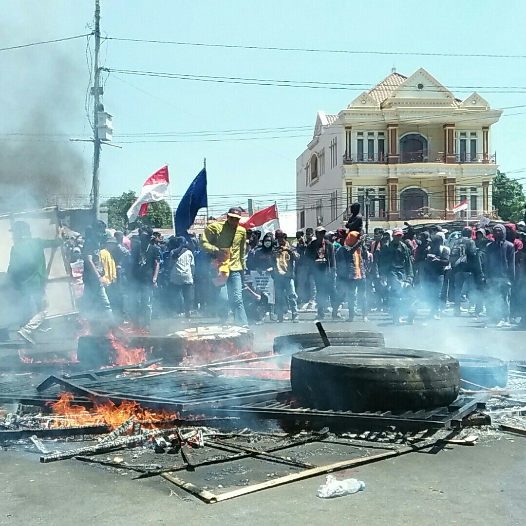 Pelantikan DPRD Sulsel Diwarani Mosi Tidak Percaya