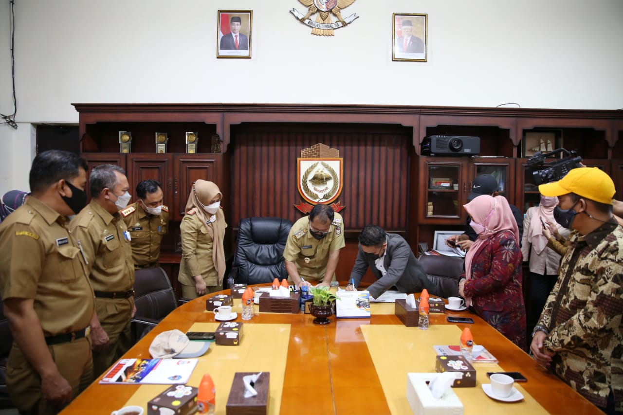 Wali Kota Makassar Teken Mou Program KP3 Dengan KPU