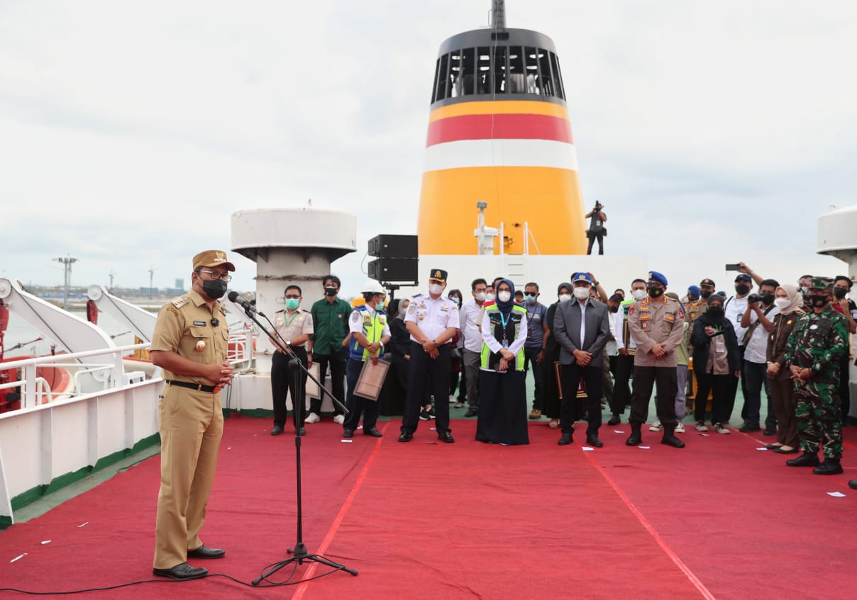 Wali Kota Resmi Menutup Program Isolasi Apung di KM Umsimi