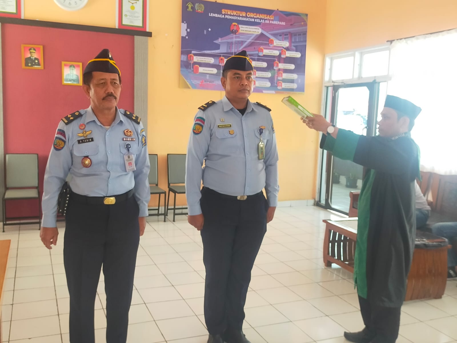 Dua Petugas Lapas II Parepare Naik Jabatan