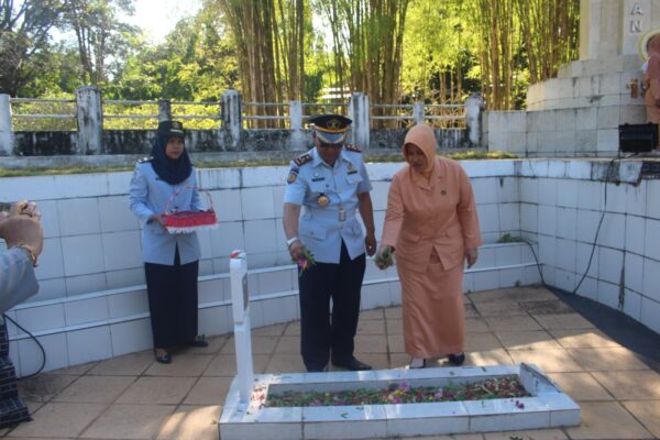 Perayaan Hari Kemenkumham RI ke 78 di Kota Parepare Diwarnai Tabur Bunga