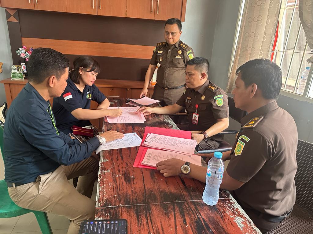 Dua Tersangka dan Barbuk Korupsi Pegadaian Rantepao Diserahkan Ke JPU