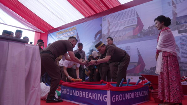 Staf Ahli Jaksa Agung Jadi Inisiator Pembangunan Masjid Baitul Adli Kejati Sulsel