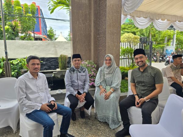 Direksi Perumda Parkir Silaturahmi ke Rujab Sekda Saat Lebaran