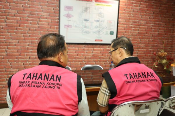 2 Tersangka dan BB Kasus Dugaan Korupsi PT Timah Dilimpahkan ke Kejari Jaksel