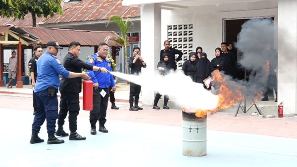 Antisipasi Bencana Kebakaran, Rutan Pangkajene Gelar Sosialisasi dan Simulasi