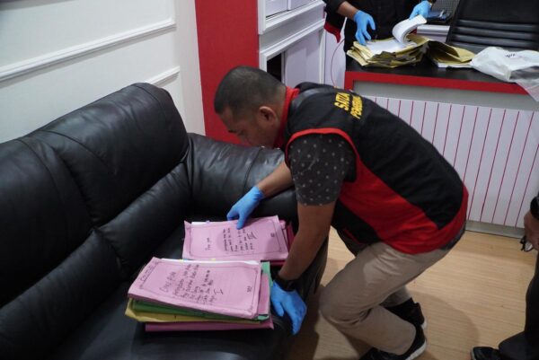 Kantor Dinas PUPR Kabupaten Banyuasin Digeledah