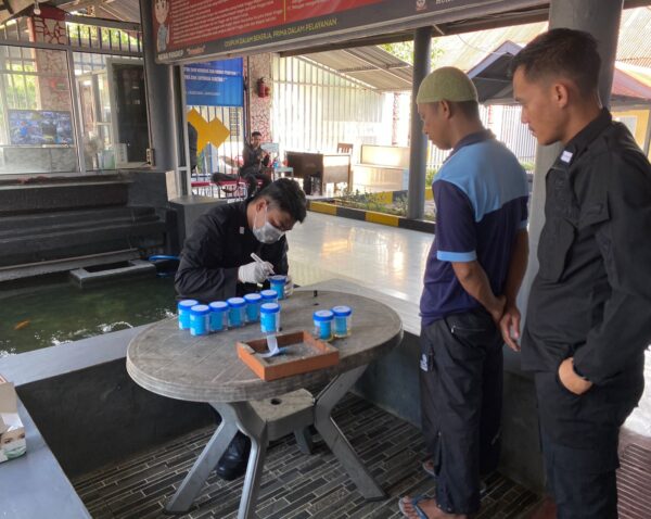 Langkah Konkret Berantas Penyalahgunaan Narkoba, Rutan Pangkajene Gelar Tes Urine Secara Rutin
