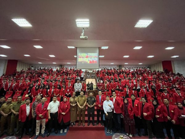 Pesan Rendah Hati Kajati Sulsel untuk 629 Maba FH Unhas