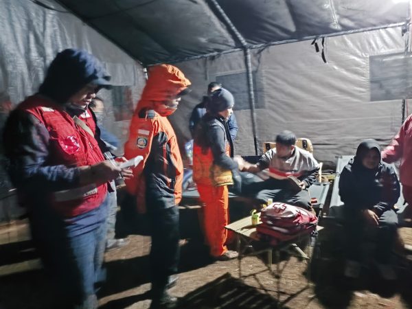 Ribuan Pendaki Ramaikan Puncak Bawakaraeng, 25 Mengalami Masalah Kesehatan