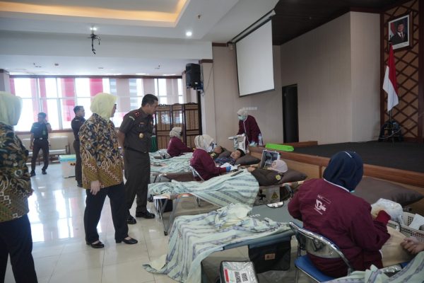 Kejati Sulsel Ajak Pegawai Hidup Sehat, Donor Darah hingga Waspada Serangan Jantung
