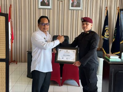 Kalapas Narkotika Sungguminasa Anugerahkan Pegawai Teladan, Tegaskan Komitmen Pelayanan Publik Bersih dan Profesional